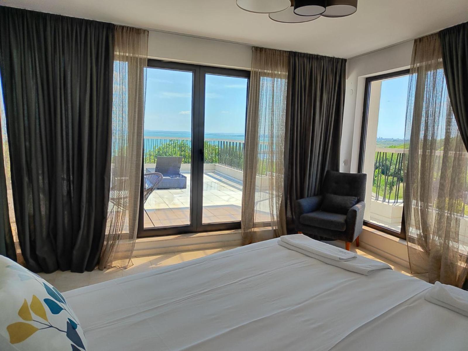 Marina Sarafovo Hotel Burgas Exterior photo